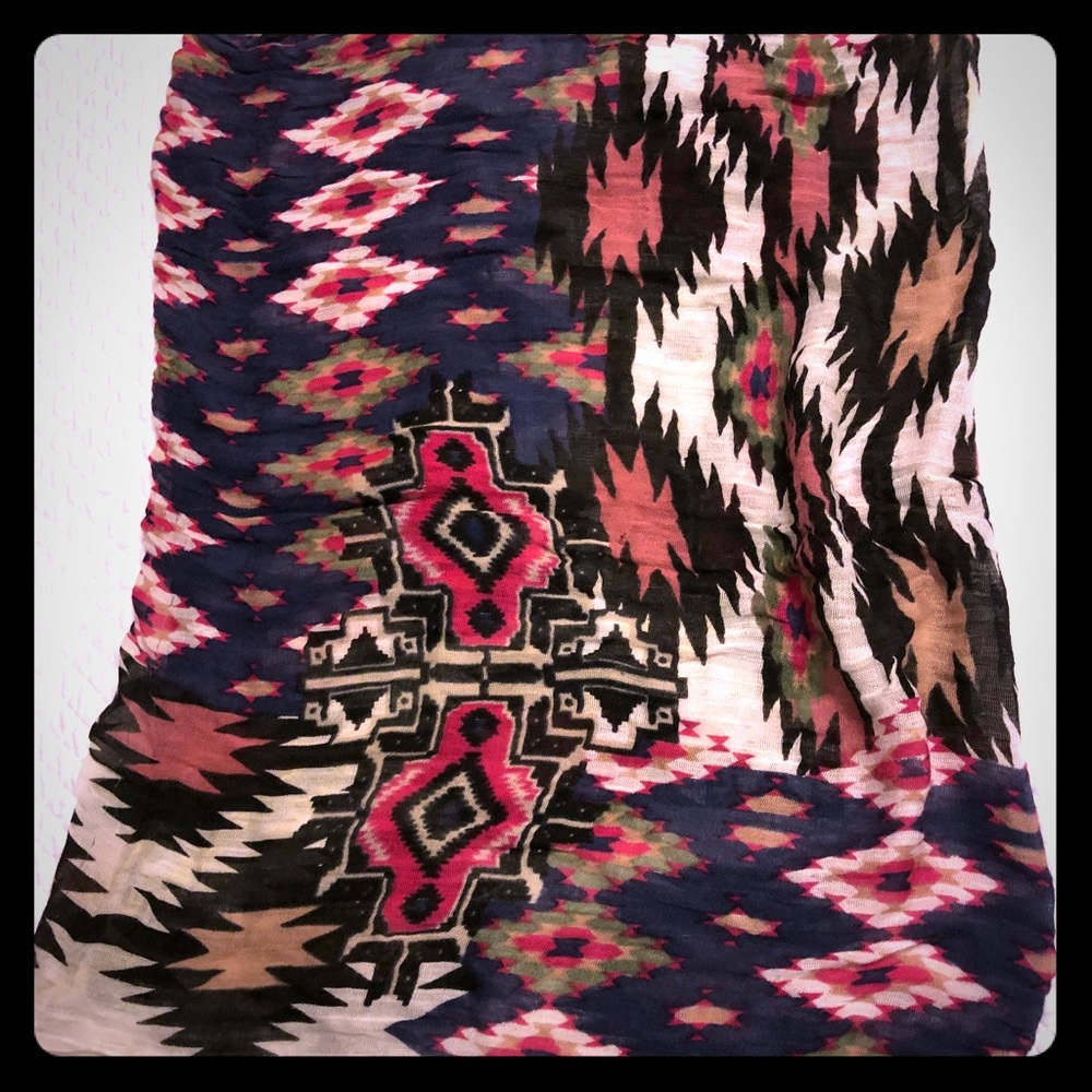 Aztec Infinity Scarf - Picture 3 of 5